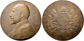 Bulgarien. Ferdinand I. 1887-1918 

Bronzenes Medaillon 1912 von R. Marschall, auf das 25-jährige Regierungsjubiläum. Brustbild in reich bestickter ...