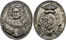 Nürnberg. Porträtmedaillen von der Renaissance bis zum Klassizismus. 

Hochovale Silbermedaille 1708 unsigniert, auf Carl Gottlieb Fürer von Haimend...