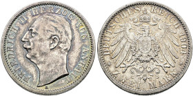 Silbermünzen des Kaiserreiches. ANHALT 

Friedrich II. 1904-1918. 2 Mark 1904 A. Regierungsantritt. J. 22. dunkle Patina, kleine Kratzer, gutes sehr...