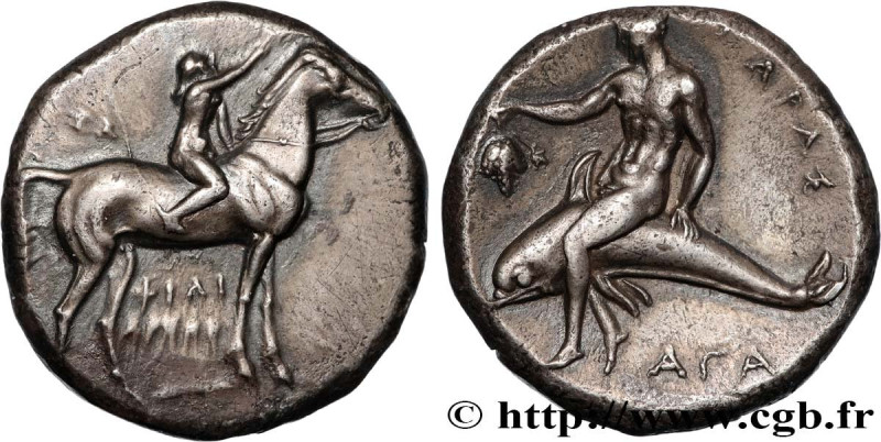 CALABRIA - TARAS
Type : Nomos, statère ou didrachme 
Date : c. 302 AC. 
Mint nam...