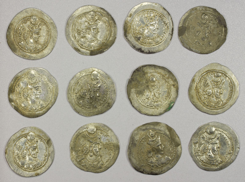 SASANIAN KINGDOM: Varhran V, 420-438, LOT of 12 silver drachms, including the mi...