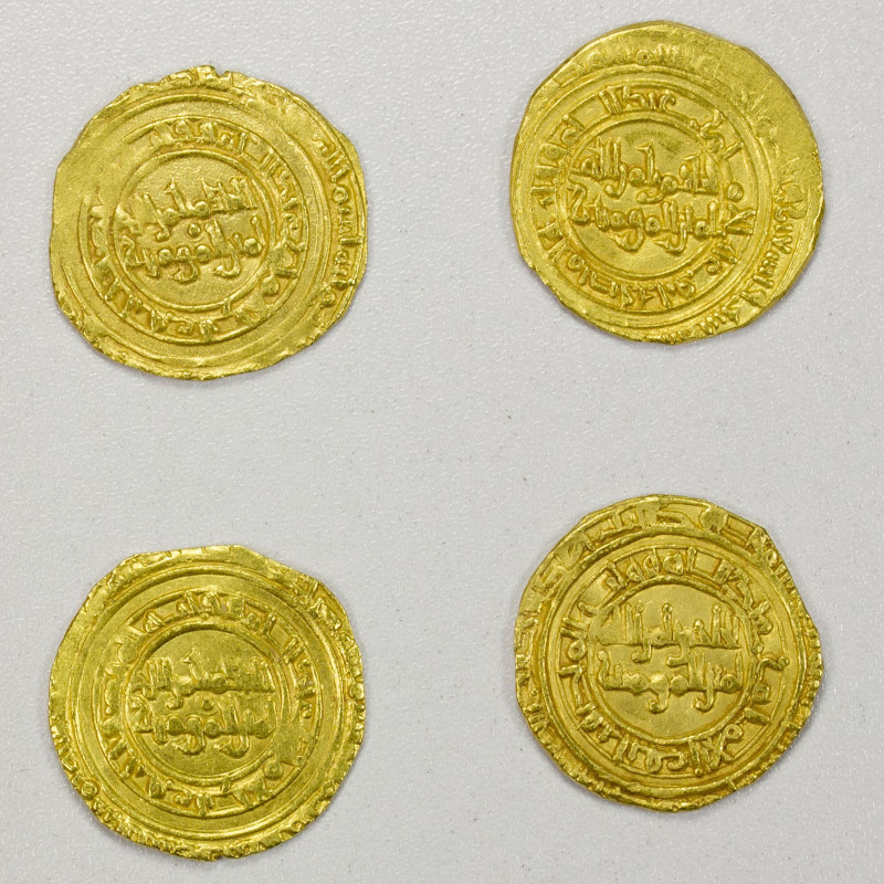 FATIMID: al-Hakim, 996-1021, LOT of 4 gold dinars, style of the North African mi...