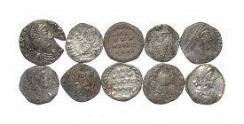 Ancient Roman Imperial Coins - Clipped Siliquae Group [10]
4th century AD. Group comprising: various emperors and reverse (including Roma and wreath)...