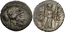 Claudia, Denarius, 42 BC, Rome, Silver, AU(55-58), Crawford:494/23