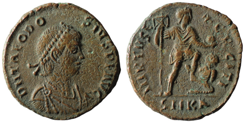 Theodosius I. (392-395 AD). Follis. Cyzicus. Obv: DN THEODOSIVS PF AVG. pearl-di...