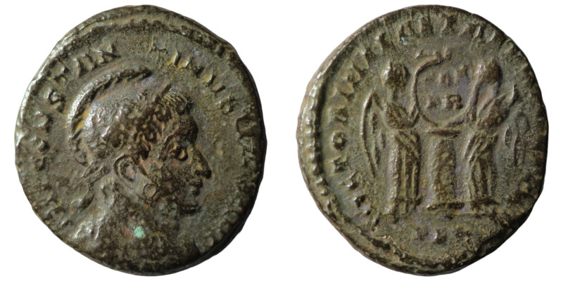 Constantinus I. (307-337 AD). Follis. London. Obv: CONSTANTINVS AVG. helmeted bu...