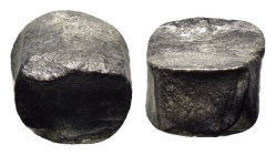 JUDAEA.(Circa 13th-5th century BC).Cut AR Hacksilver Dishekel.

Condition : Good very fine.

Weight : 1.93 gr
Diameter : 7 mm