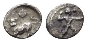 CILICIA.Myriandros.Mazaios(?) (BC 361-334) Obol.

Obv : Apollo standing right, shooting arrow; uncertain symbol to left.

Rev : Lion standing left, he...