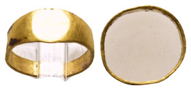 ANCIENT ROMAN GOLD RING.(3rd-4th century).Au.

Condition : Good very fine.

Weight : 1.16 gr
Diameter : 12 mm