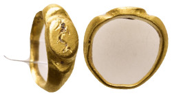 ANCIENT ROMAN GOLD RING.(3rd-4th century).Au.

Condition : Good very fine.

Weight : 3.40 gr
Diameter : 15 mm