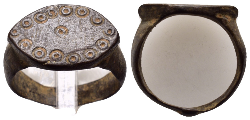 ANCIENT ROMAN BRONZE RING.(3rd–4th centuries).Ae.

Condition : Good very fine.

...