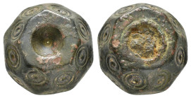 ANCIENT ISLAMIC BRONZE COMMERCİAL WEIGHTS (15TH-19TH AD)

Condition : Good very fine.

Weight : 29.47 gr
Diameter : mm