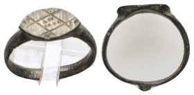 ANCIENT BYZANTINE BRONZE RING.(7rd–8th centuries).Ae.

Condition : Good very fine.

Weight : 2.44 gr
Diameter : 19 mm