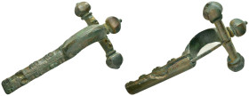 ANCIENT GREEK BRONZE FIBULA.(4th-3th Century BC).Ae.

Condition : Good very fine.

Weight : 93.40 gr
Diameter : 103X60 mm