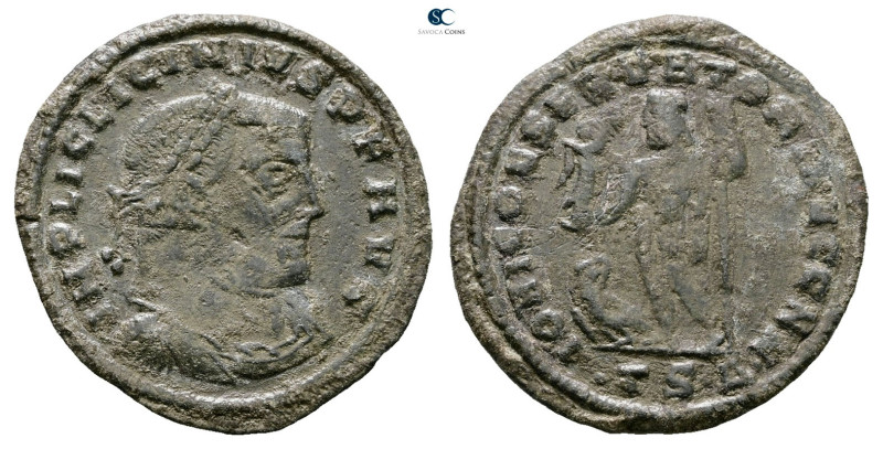 Licinius I AD 308-324. Thessaloniki
Follis Æ

25 mm, 3,32 g



Nearly Ver...