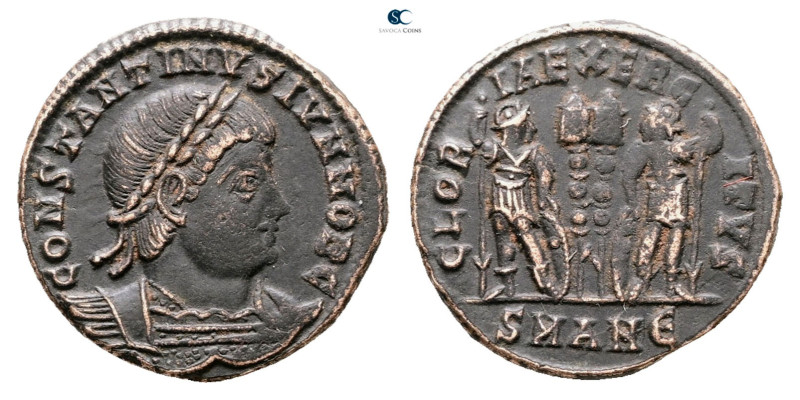 Constantine II, as Caesar AD 317-337. Antioch
Follis Æ

17 mm, 2,69 g



...