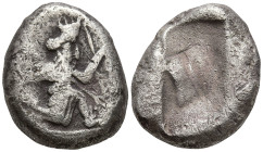 ACHAEMENID EMPIRE. Time of Darios I to Xerxes II (485-420 BC). Sardes.
AR Siglos (15.3mm 5.35g)
Obv: Persian king in kneeling-running stance right, ...