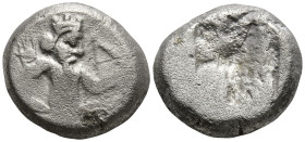 ACHAEMENID EMPIRE. Time of Artaxerxes II to Artaxerxes III (Circa 375-340 BC). Sardes.
AR Siglos (14.9mm 5.51g)
Obv: Persian king in kneeling-runnin...