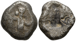ACHAEMENID EMPIRE. Time of Artaxerxes II to Artaxerxes III (Circa 375-340 BC). Sardes.
AR Siglos (16.1mm 5.06g)
Obv: Persian king in kneeling-runnin...