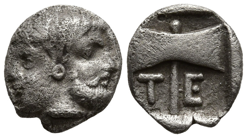 ISLANDS off TROAS. Tenedos. (Circa 450-387 BC).
AR Obol (8.2mm 0.5g)
Obv: Jani...