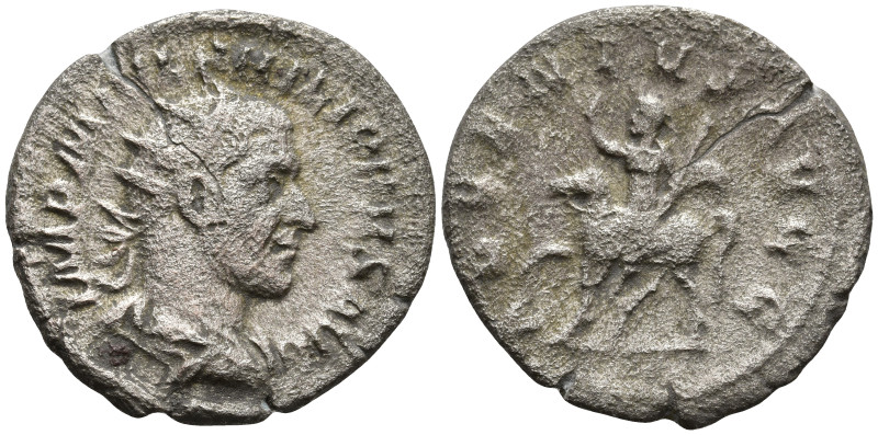 Philip I 'the Arab' (244-249). Rome.
AR Antoninianus (23mm 3.54g)
Obv: IMP M I...