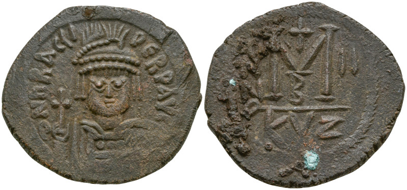 Maurice Tiberius (582-602 AD). Kyzikos
AE Follis (30.1mm 11.48g)
Obv: Crowned ...