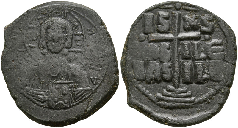 Anonymous attributed to Romanus III (1028-1034 AD). Constantinople.
AE Follis (...