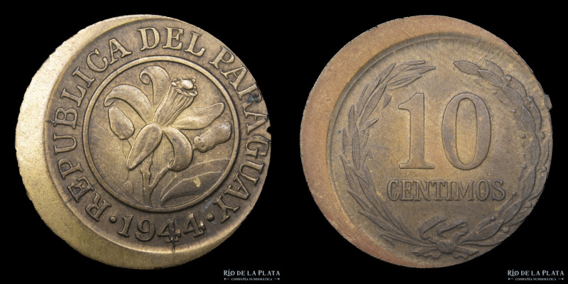 Paraguay. 10 Céntimos 1944. Error: Descentrada. Bronce; 22mm; 3.91g. (UNC)

US...