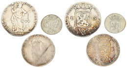 Lot (3) Halve duit (zilveren afslag), halve gulden & gulden. V.O.C. 1755 & 1786. Gemiddeld Zeer Fraai. 16,9 g.