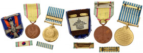 Nederland. 1950. Kruis voor Recht en Vrijheid met 'Korea 1950' speld, Korea medaille van de VN en de Koreaanse oorlog medaille - Incl. 2 battons (VN &...