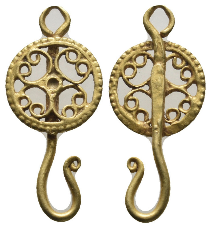 ANCIENT ROMAN GOLD EARRING. ( 1.60 g. / 26 mm ).