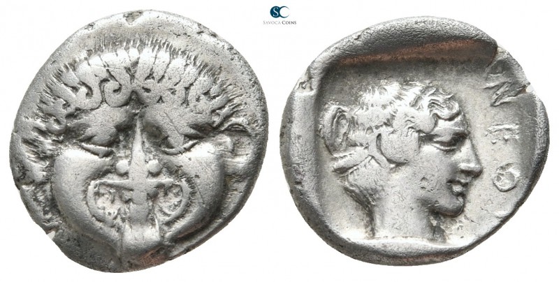 Macedon. Neapolis 424-350 BC. 
Hemidrachm AR

14 mm., 1,82 g.

Gorgoneion f...