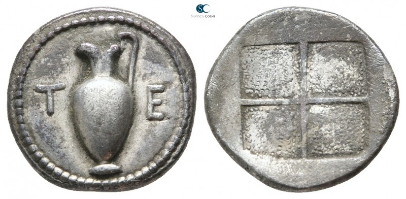 Macedon. Terone 424-422 BC. 
Tetrobol AR

15 mm., 2,34 g.

T-E, oinochoe / ...