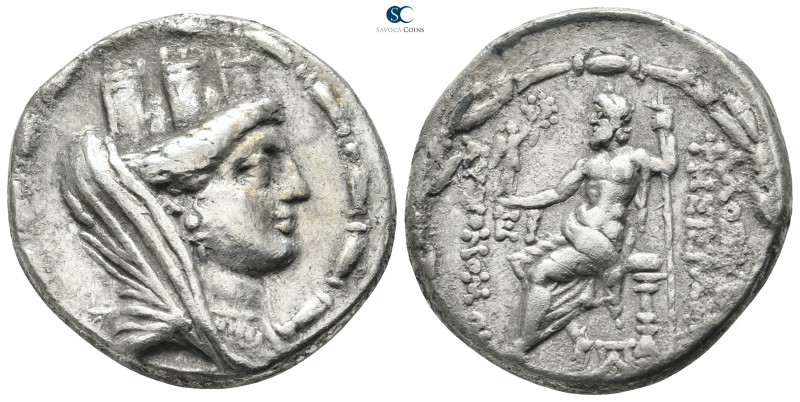 Seleucis and Pieria. Laodikeia ad Mare 81-17 BC. Dated year 15=67/6 BC
Tetradra...