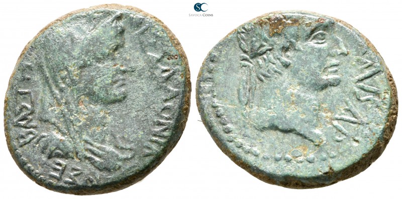 Macedon. Thessalonica. Tiberius and Livia AD 14-37. 
Bronze Æ

24 mm., 8,72 g...