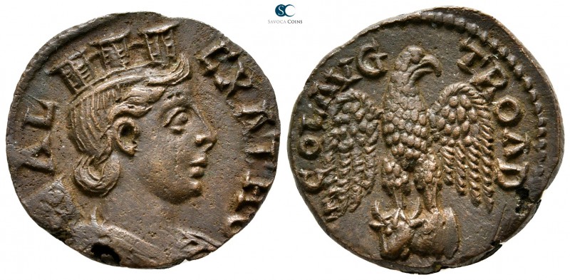 Troas. Alexandreia. Pseudo-autonomous issue AD 138-268. 
Bronze Æ

20 mm., 4,...