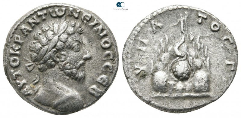 Cappadocia. Caesarea. Marcus Aurelius AD 161-180. 
Didrachm AR

21 mm., 6,39 ...