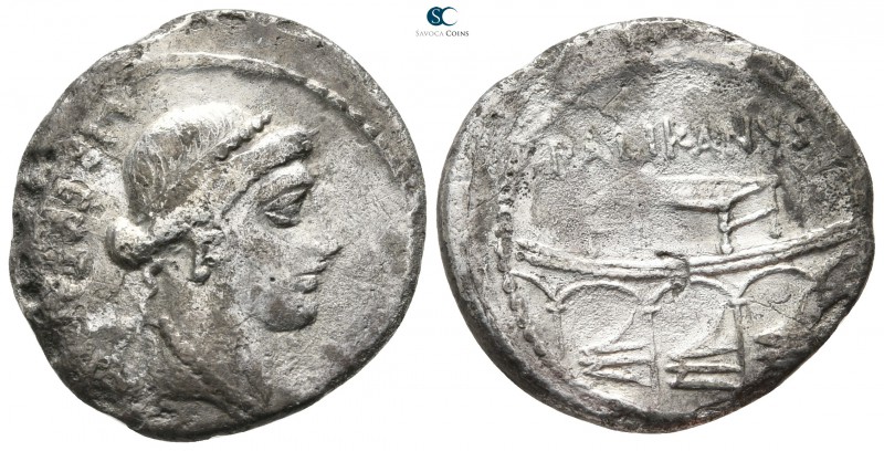 Lollius Palikanus 45 BC. Rome
Denarius AR

20 mm., 3,19 g.

[LIBERTATIS], d...