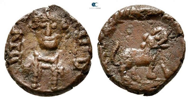 Justinian I AD 527-565. Rome
Nummus Æ

10 mm., 0,86 g.

IVSTINIANVS, helmet...