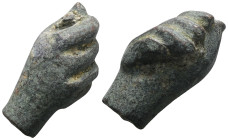 Weight 26,93 gr - Diameter 30 mm. Ancient Roman Bronze hand figurine. ( 1st-3rd century) AE