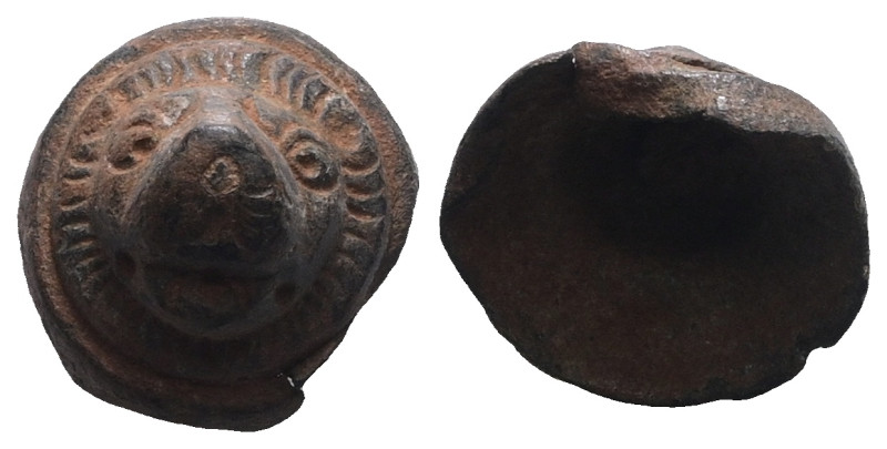 Weight 4,86 gr - Diameter 18 mm. 2nd-3rd century A.D. Domed in profile with conc...