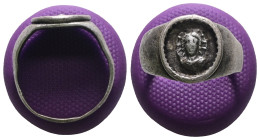Weight 5,85 gr - Diameter 22 mm. GREEK Ancient silver ring, The head of the face looks like Medusa.?