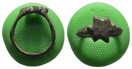 Weight 2,41 gr - Diameter 18 mm. Ancient Bronze Ring.