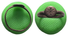 Weight 0,80 gr - Diameter 16 mm. Ancient Bronze Ring.