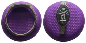 Weight 2,21 gr - Diameter 18 mm. Ancient Bronze Ring.