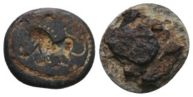 Weight 0,82 gr - Diameter 10 mm. Roman Bronze ring head. 1st- 4th Century CE.