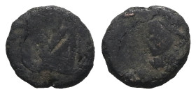 Weight 0,85 gr - Diameter 8 mm. Roman Bronze ring head. 1st- 4th Century CE.