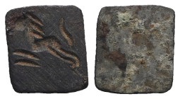 Weight 0,41 gr - Diameter 11 mm. Roman Bronze ring head. 1st- 4th Century CE.