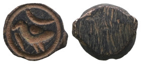 Weight 1,75 gr - Diameter 11 mm. Roman Bronze ring head. 1st- 4th Century CE.