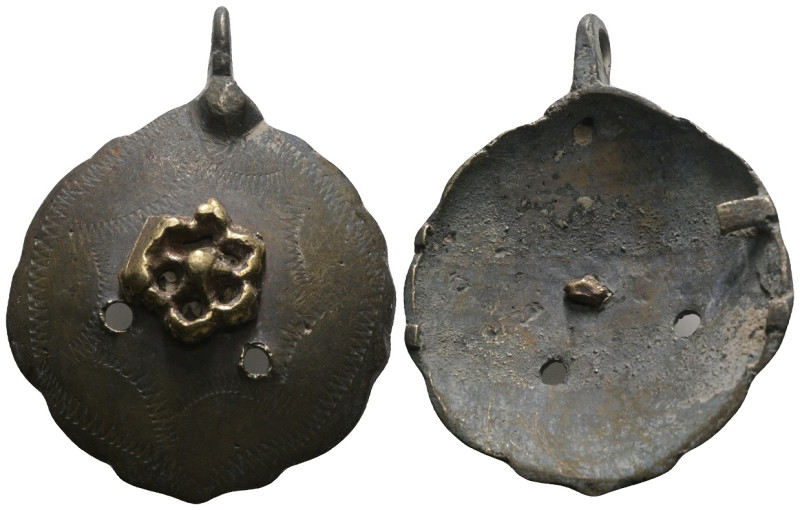 Weight 12,68 gr - Diameter 48 mm.Ancient Bronze Pendant.